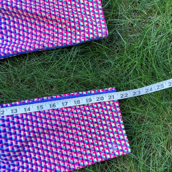 Athleta Vivid Sonar Capri Crop Leggings Medium - Picture 16 of 16